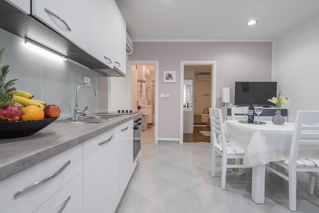 Drop In Split Luxury Suites Luaran gambar